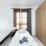 Duplex On The By Sunkeyrents *