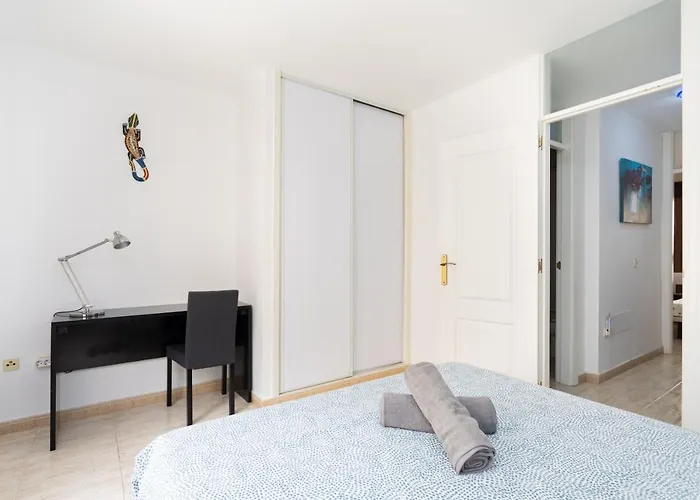 Duplex On The By Sunkeyrents アパート *